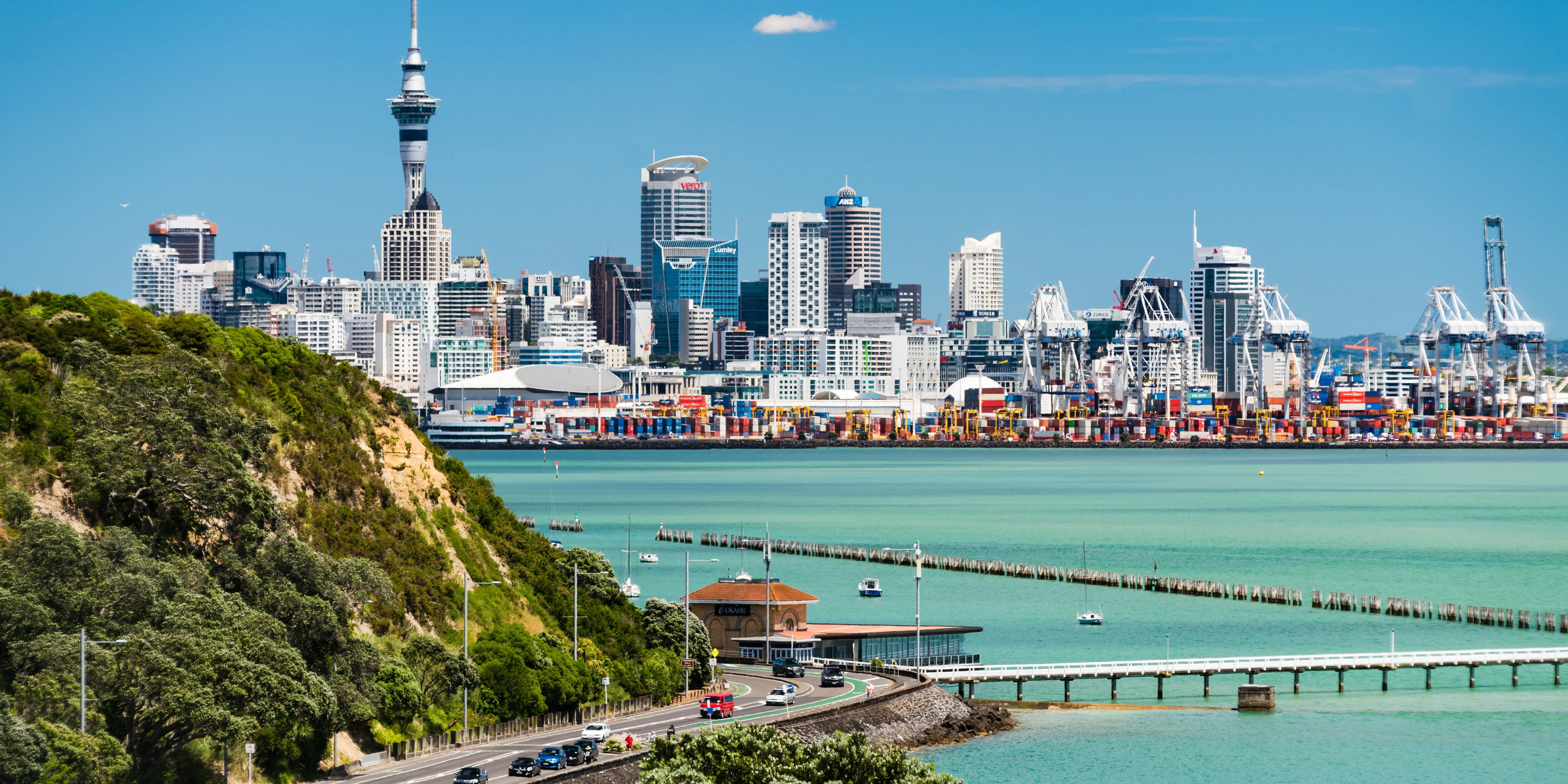 Die Skyline und der Hafen von Auckland, Neuseeland